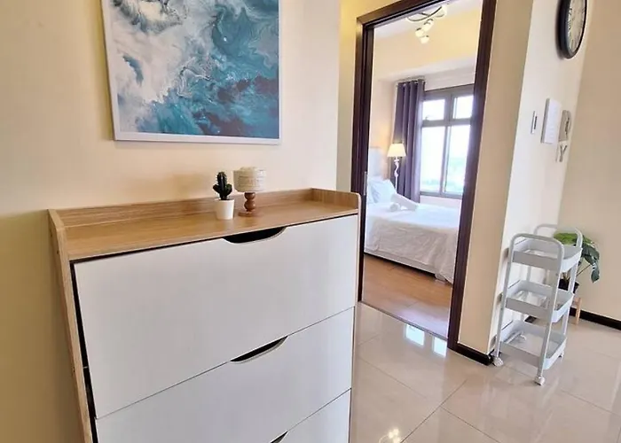 Big 2br -93sqm -pet -freeparking ,moa,picc,ccp,airport Apartamento Manila