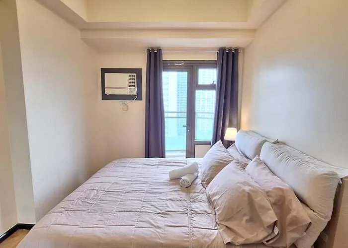 Big 2br -93sqm -pet -freeparking ,moa,picc,ccp,airport Apartamento