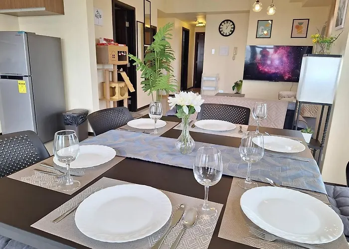 Big 2br -93sqm -pet -freeparking ,moa,picc,ccp,airport * Manila