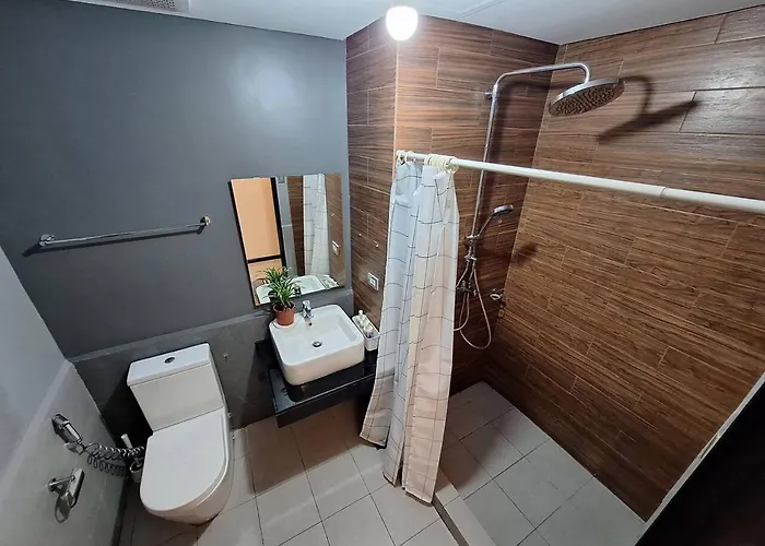 Big 2br -93sqm -pet -freeparking ,moa,picc,ccp,airport * Manila