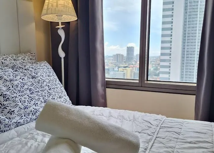 Big 2br -93sqm -pet -freeparking ,moa,picc,ccp,airport * Manila