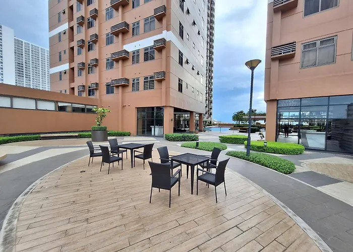 Big 2br -93sqm -pet -freeparking ,moa,picc,ccp,airport Manila